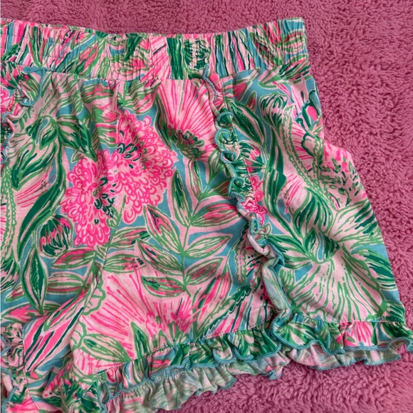 LILLY PULITZER KIDS PRINTED XL SHORTS COTTON - Picture 2 of 4